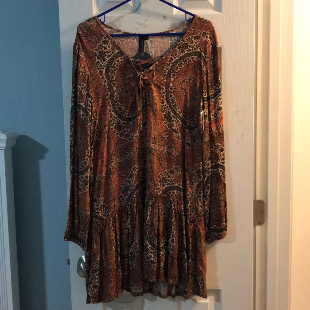 Knot sisters height street dress